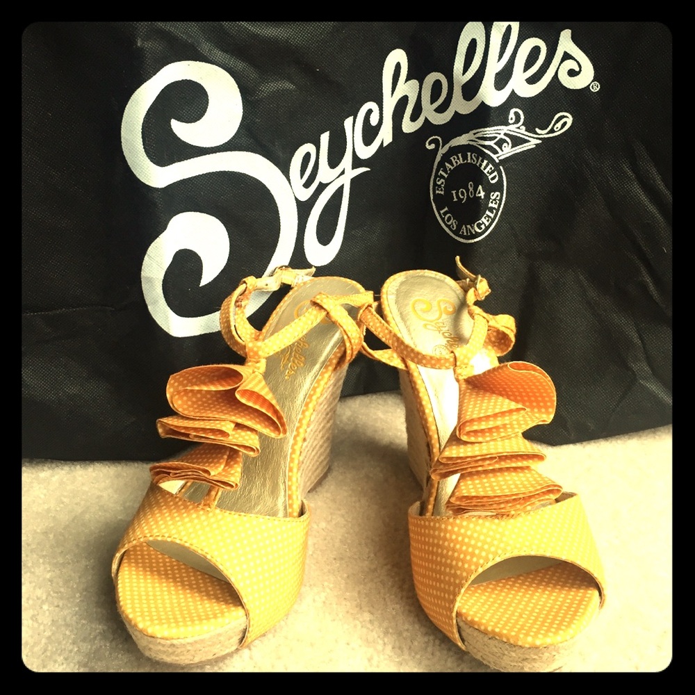 COPY - Seychelles Espadrille Wedge Yellow Polka Dot
